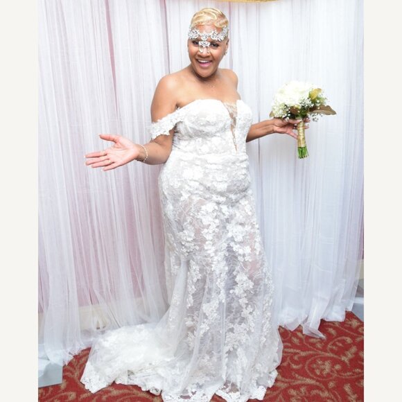 Galina Signature | Dresses | Galina Signature Wedding Gown Size 4 White | Poshmark Galina Signature | Dresses | Galina Signature Wedding Gown Size 4 White | Poshmark